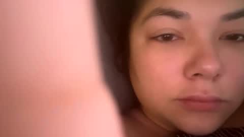 prettylatinamomma01 online show from 11.29.25