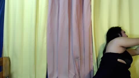 Snapshot of prettylexxxa chatting on 02.18.25 goddess lexxa online show from 02.18.25