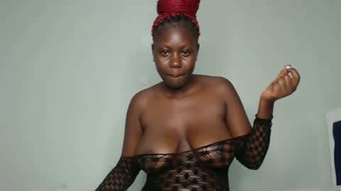 Snapshot of prettyliz1999 chatting on 01.08.25 Lizzy online show from 01.08.25