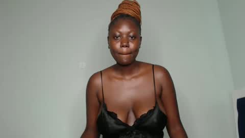 Snapshot of prettyliz1999 chatting on 01.29.25 Lizzy online show from 01.29.25