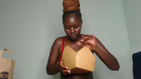 Snapshot of prettyliz1999 chatting on 02.15.25 Lizzy online show from 02.15.25