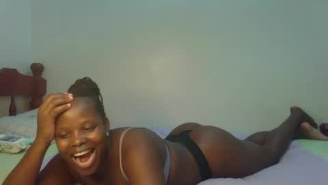 Snapshot of prettymelly_ chatting on 06.21.26 Melly online show from 06.21.26