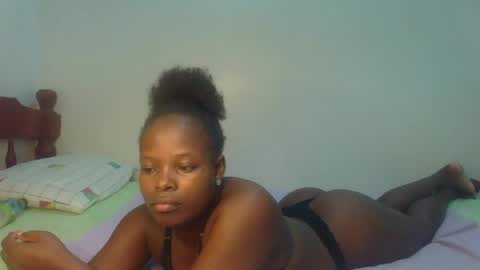 Snapshot of prettymelly_ chatting on 06.30.26 Melly online show from 06.30.26