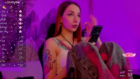 Snapshot of prettyreckess chatting on 12.13.24 Mila -NONUDE MODEL online show from 12.13.24