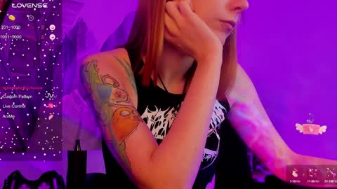 Snapshot of prettyreckess chatting on 12.16.24 Mila -NONUDE MODEL online show from 12.16.24