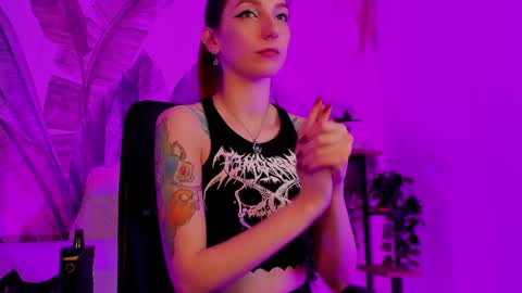 Snapshot of prettyreckess chatting on 01.09.25 Mila -NONUDE MODEL online show from 01.09.25