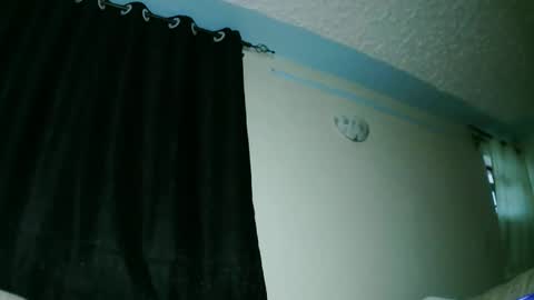 prettyreen online show from 09.20.25