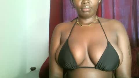 Snapshot of prettyvishy chatting on 01.07.25 prettyvishy online show from 01.07.25