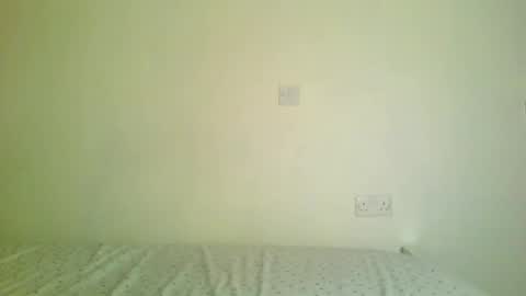 Snapshot of prettyvishy chatting on 10.28.25 prettyvishy online show from 10.28.25