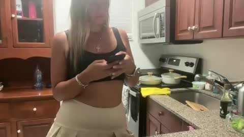 prettyyykittyyy22 online show from 11.11.25