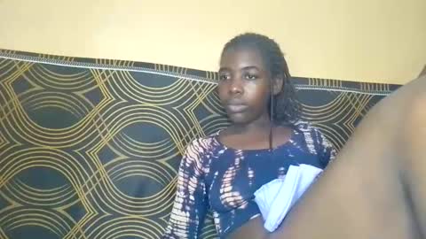 prettyzuzu online show from 10.26.25