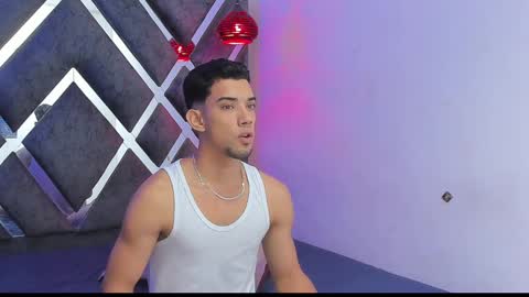 Snapshot of prince_arthur77 chatting on 01.14.25 prince_arthur77 online show from 01.14.25