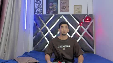 Snapshot of prince_arthur77 chatting on 01.28.25 prince_arthur77 online show from 01.28.25