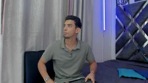 Snapshot of prince_arthur77 chatting on 02.01.25 prince_arthur77 online show from 02.01.25