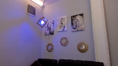 Snapshot of prince_arthur77 chatting on 02.21.25 prince_arthur77 online show from 02.21.25