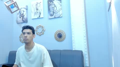 Snapshot of prince_arthur77 chatting on 03.12.25 prince_arthur77 online show from 03.12.25