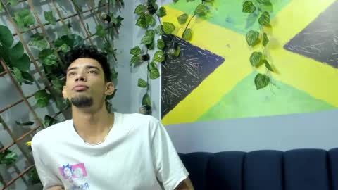 Snapshot of prince_arthur77 chatting on 10.05.25 prince_arthur77 online show from 10.05.25