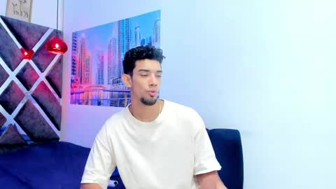 Snapshot of prince_arthur77 chatting on 10.09.25 prince_arthur77 online show from 10.09.25