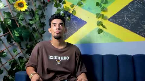 Snapshot of prince_arthur77 chatting on 10.14.25 prince_arthur77 online show from 10.14.25