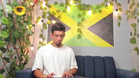 Snapshot of prince_arthur77 chatting on 11.06.25 prince_arthur77 online show from 11.06.25