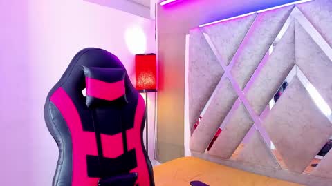 Snapshot of prince_arthur77 chatting on 11.08.25 prince_arthur77 online show from 11.08.25