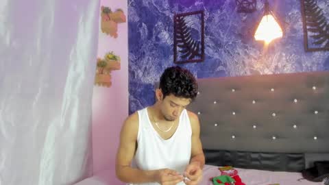 Snapshot of prince_arthur77 chatting on 11.09.25 prince_arthur77 online show from 11.09.25