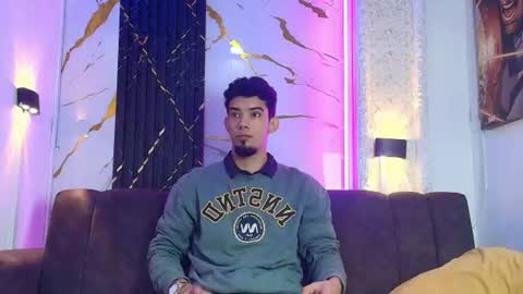 prince_arthur77 online show from 07.23.26
