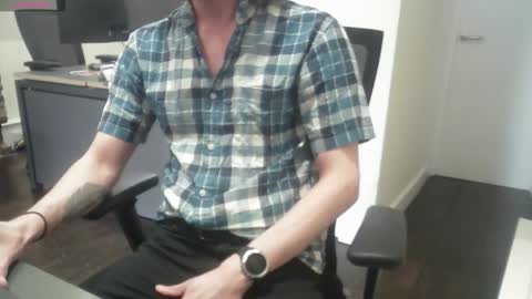 Snapshot of prince_raphael chatting on 09.20.25 Riffraff online show from 09.20.25