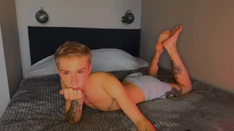 Snapshot of princes_beach chatting on 04.03.26 HUNTER LEO KEVIN online show from 04.03.26