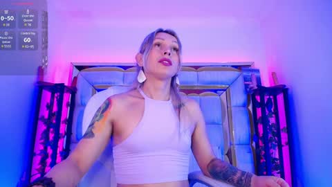 Snapshot of princess_helena_ chatting on 01.11.25 princess helena online show from 01.11.25