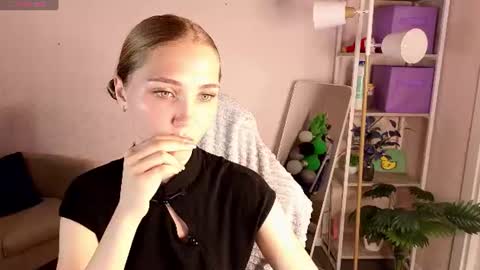 Lily online show from 07.25.26