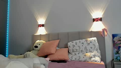 Princess Diana online show from 01.04.25