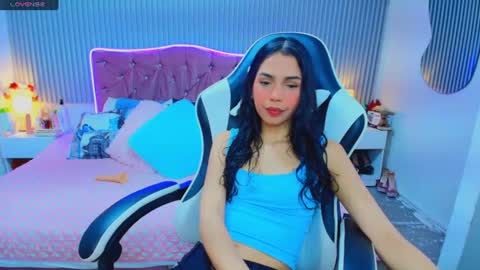 Snapshot of princess_skinny18 chatting on 06.21.26 princess_skinny18 online show from 06.21.26