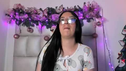 princess_tokyo_ online show from 12.16.25