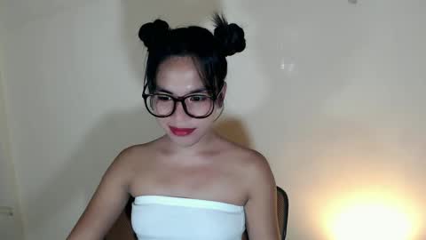 Snapshot of princess_yurie chatting on 03.02.25 Yurie online show from 03.02.25