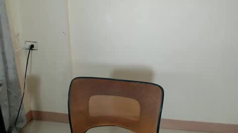 Snapshot of princess_yurie chatting on 10.27.25 Yurie online show from 10.27.25