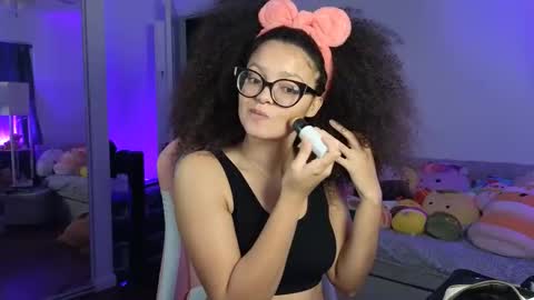 Snapshot of princessamberrrxo chatting on 11.30.25 Amber online show from 11.30.25