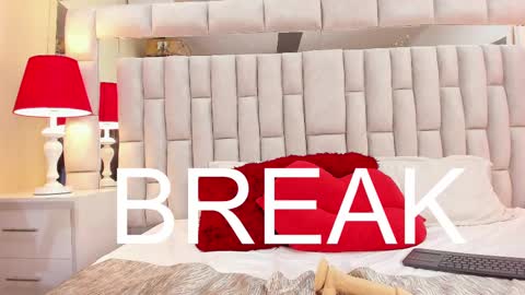 princessammy1 online show from 01.30.25