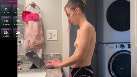 Snapshot of princessbaby525 chatting on 03.25.26 Sable online show from 03.25.26