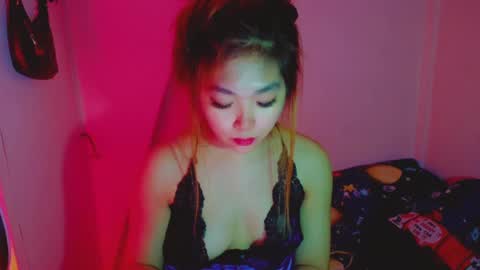 Snapshot of princesscutiexx chatting on 12.05.24 Hello everyone this is your beloved Athena again I present the most comfortable and kind room I accept everyone with kindness online show from 12.05.24