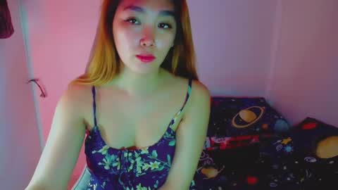Snapshot of princesscutiexx chatting on 12.08.24 Hello everyone this is your beloved Athena again I present the most comfortable and kind room I accept everyone with kindness online show from 12.08.24