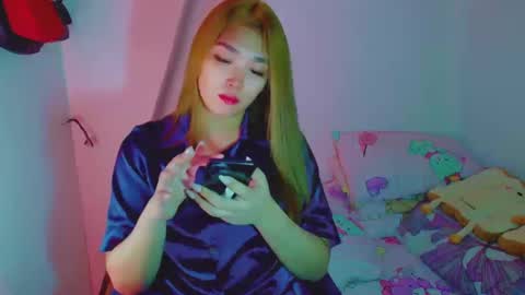 Snapshot of princesscutiexx chatting on 12.29.24 Hello everyone this is your beloved Athena again I present the most comfortable and kind room I accept everyone with kindness online show from 12.29.24