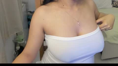 Snapshot of princesse_katey chatting on 02.11.26 miss me check out my YT online show from 02.11.26