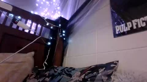 Holly love online show from 11.13.25