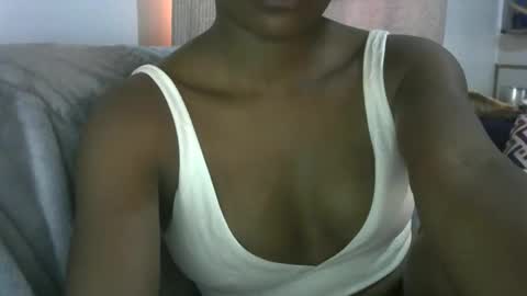 Snapshot of princesslove90 chatting on 12.15.25 princesslove online show from 12.15.25