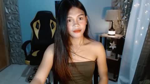 Snapshot of princessrynn chatting on 11.26.25 princessrynn online show from 11.26.25