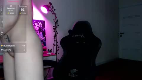Snapshot of princessshy___ chatting on 10.12.25 18 y.o online show from 10.12.25
