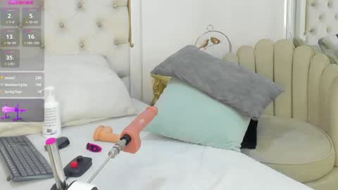 Marcela online show from 01.09.25