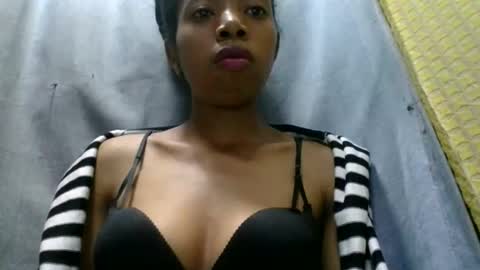 prisca880319 online show from 05.16.26