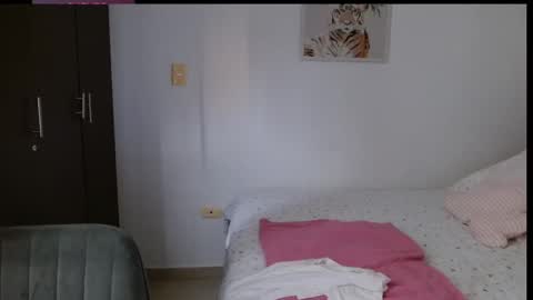 Snapshot of priscila_black chatting on 10.20.25 Marcela online show from 10.20.25